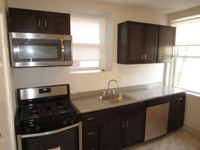 Building Photo - 165 Chiswick Rd