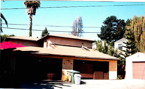 Building Photo - 6081 Moon Dr