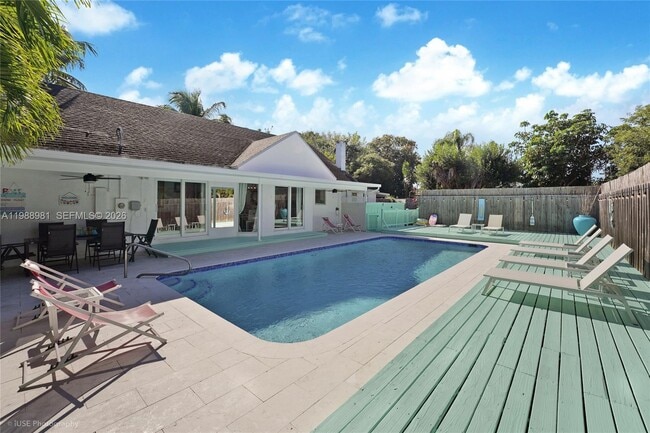 Photo - 212 SW 1st Ave, Hallandale Beach FL 33009- Apartment