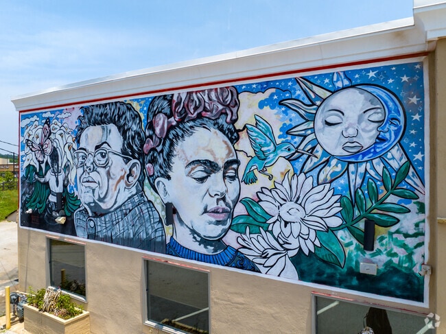 Local artwork is on display throughout Senoia.