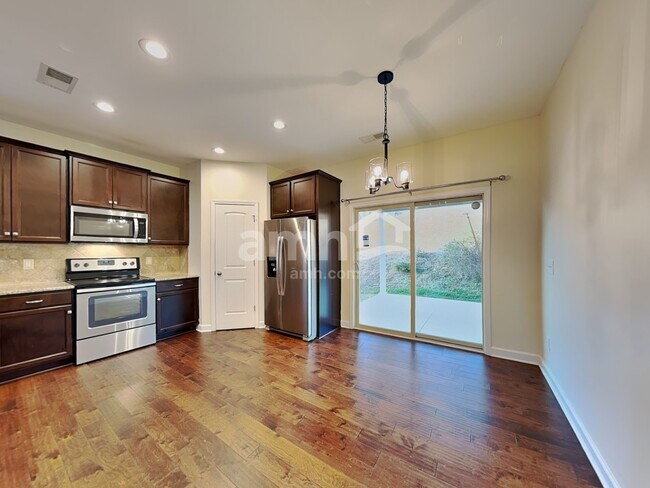 Foto del edificio - 232 Lanier Pl