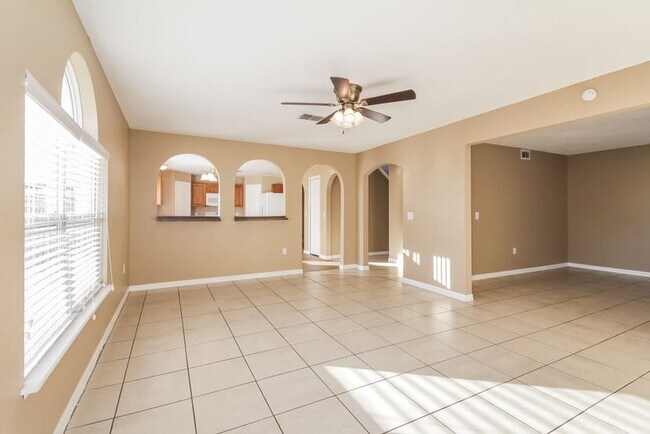Building Photo - 4625 Tucson Ct