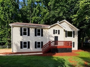 Building Photo - 846 Georgetown Dr