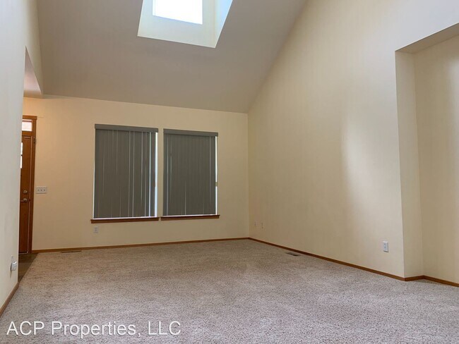 Building Photo - 4 br, 3 bath House - 4005 Springland Ln.