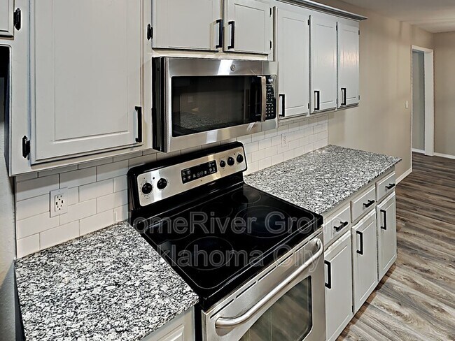 Foto del edificio - 10025 S Linn Ave