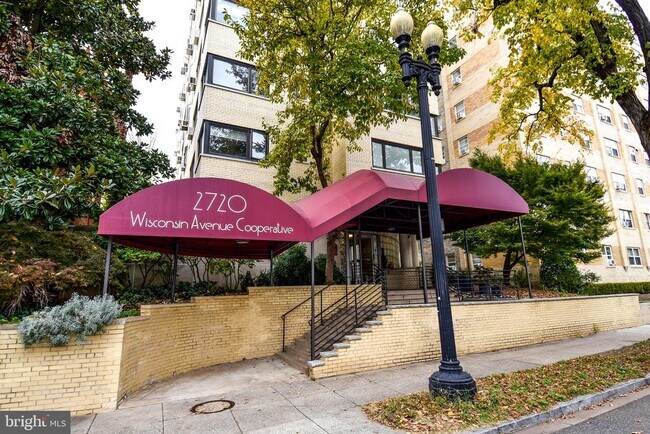 Foto del edificio - 2720 Wisconsin Ave NW
