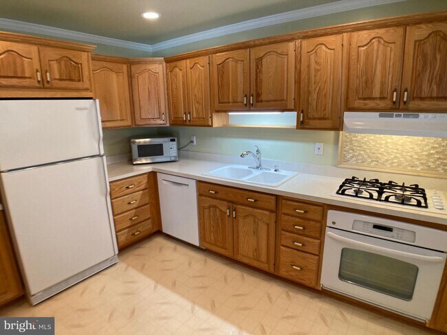 Foto del edificio - 4221 Isbell St