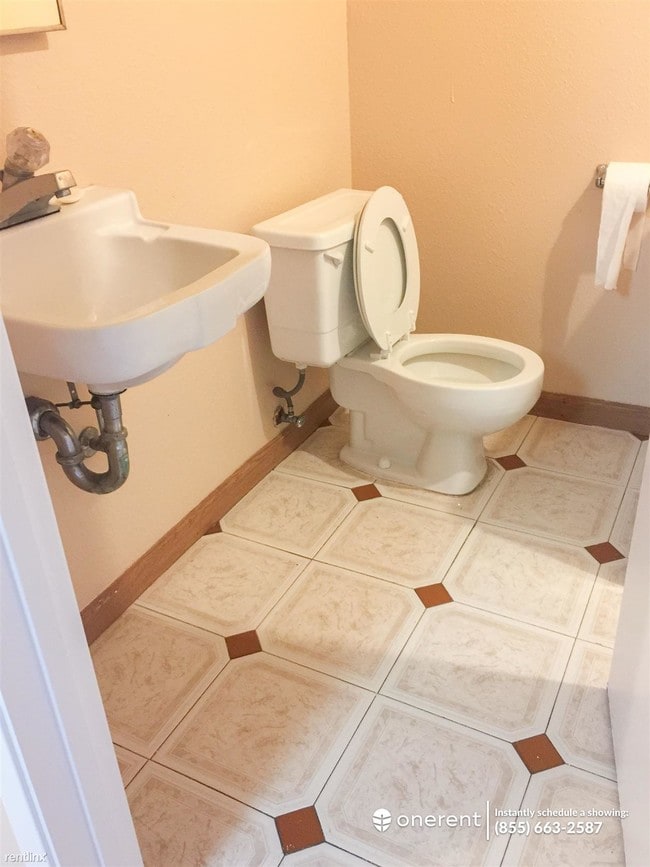 Building Photo - 6003 Joaquin Murieta Ave