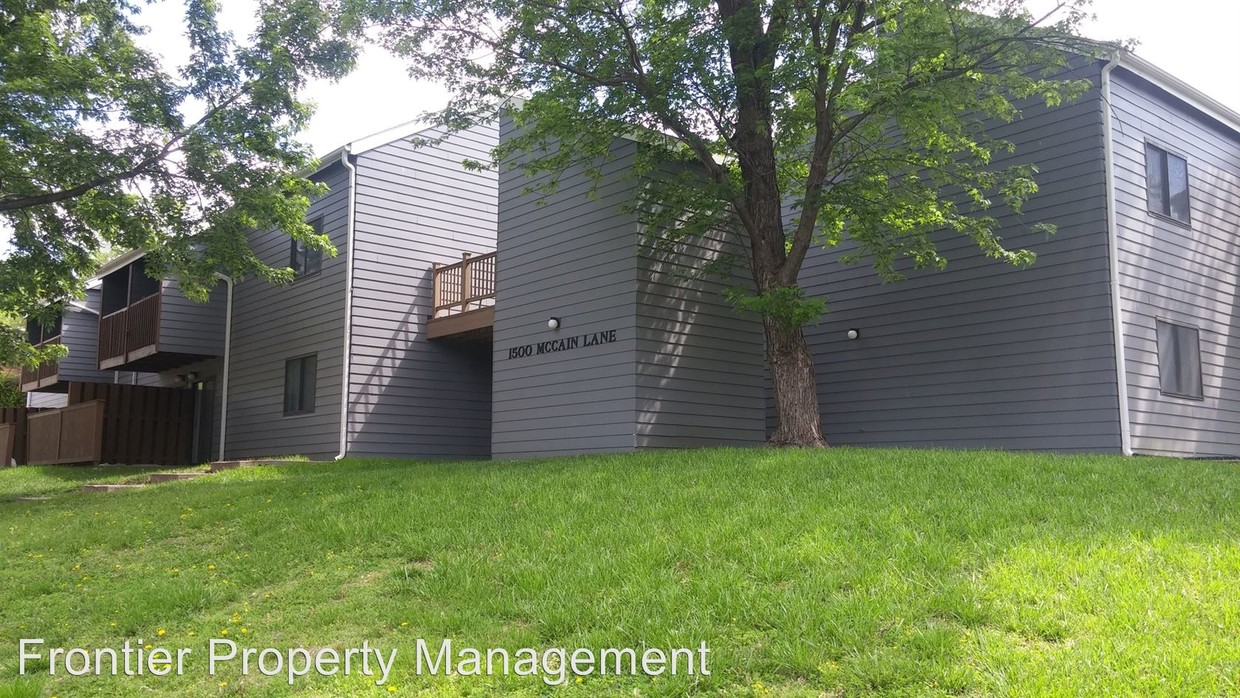 Primary Photo - 1500 McCain Ln