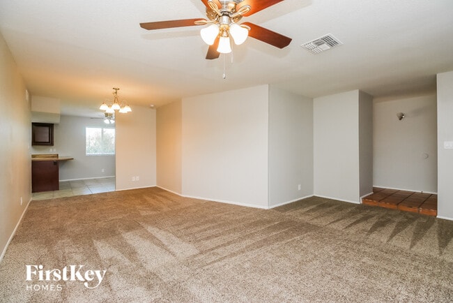 Foto del edificio - 1416 N 61st St