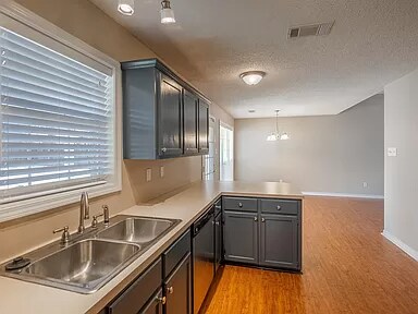 Building Photo - 110 Greenfield Cir