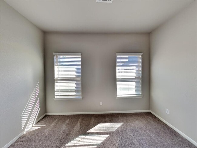 Building Photo - 168 Camelot Pl Ct