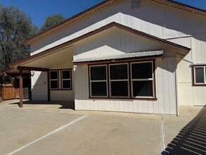 Building Photo - 40610 Balch Park Rd
