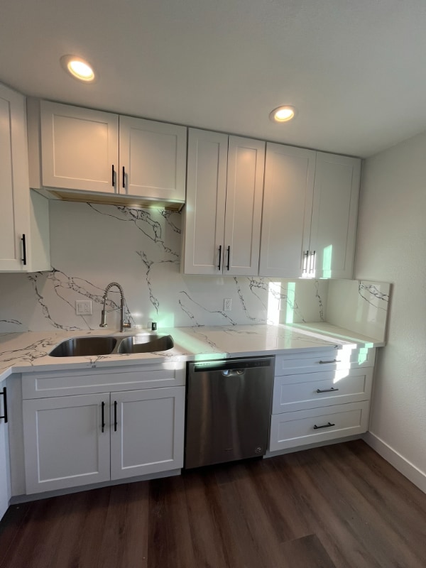 Building Photo - 3760 Cll San Antonio