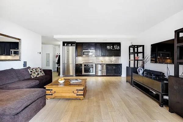 Foto del edificio - 333 Rector Pl