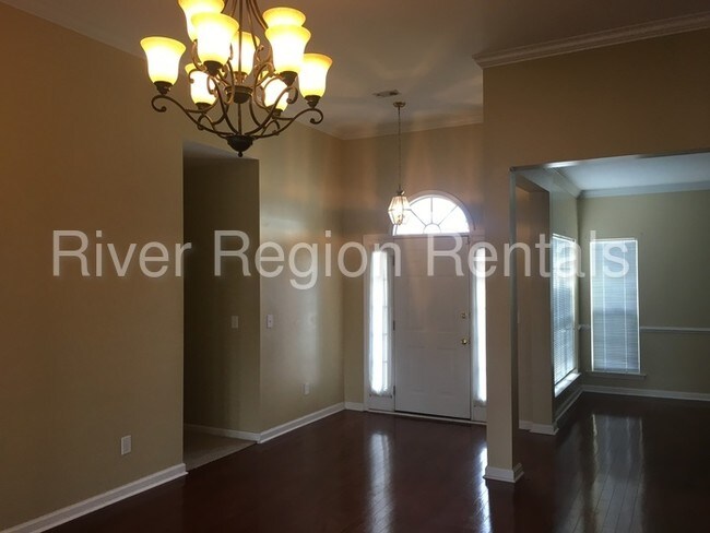 Foto del edificio - 1661 Worthing Rd