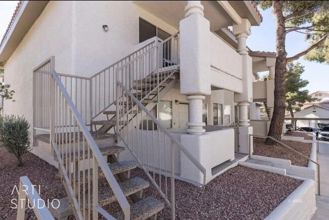 Foto del edificio - 459 Mesa Blvd