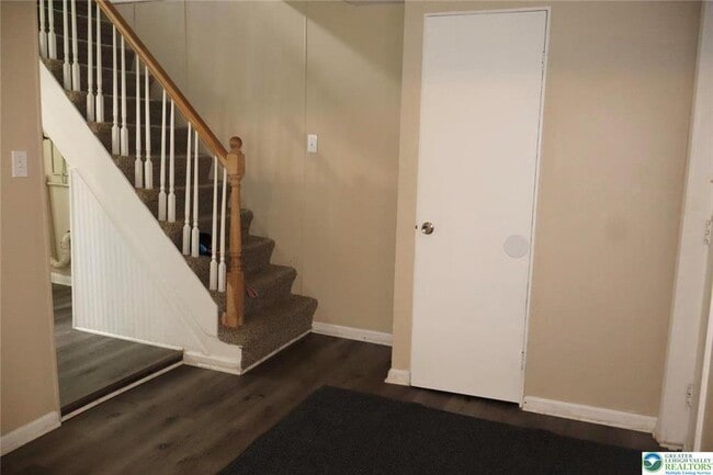 Foto del edificio - 2463 Birch St