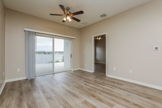 Foto del edificio - 4876 Waterside Pointe Cir