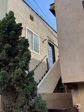 Building Photo - 3615 Vista Dr
