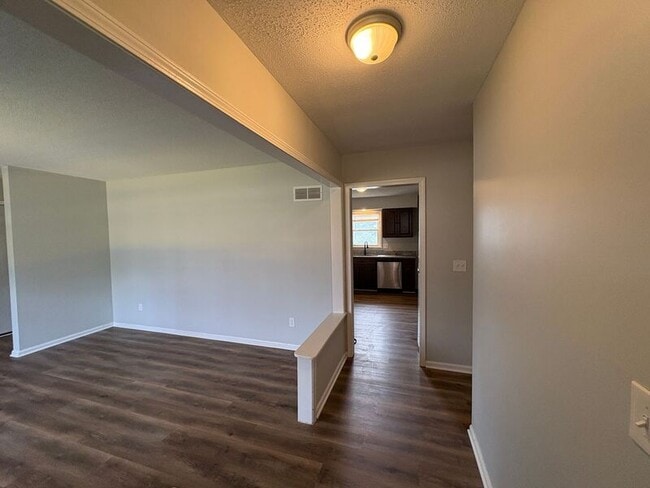 Foto del edificio - 9924 Hardesty Ave