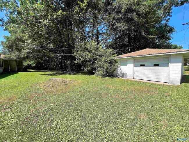 Building Photo - 1203 Glendale Dr