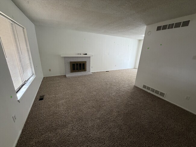 Foto del edificio - 16747 E Mansfield Cir