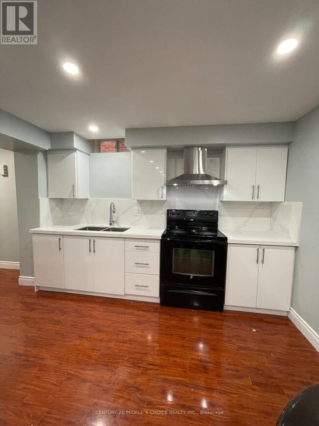 Building Photo - 340 Bristol Rd W