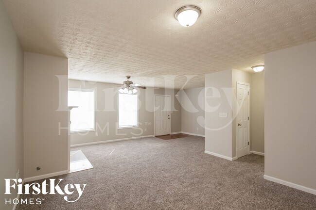 Foto del edificio - 6104 Ruth St SW