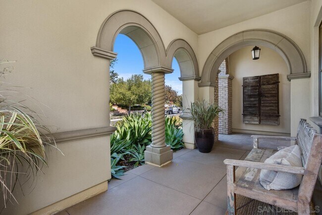 Foto del edificio - 10879 Equestrian Ridge Ct