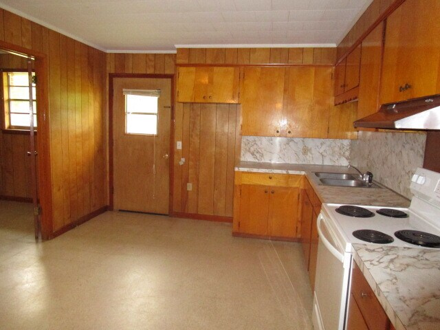 Building Photo - 207 Godwin Ln
