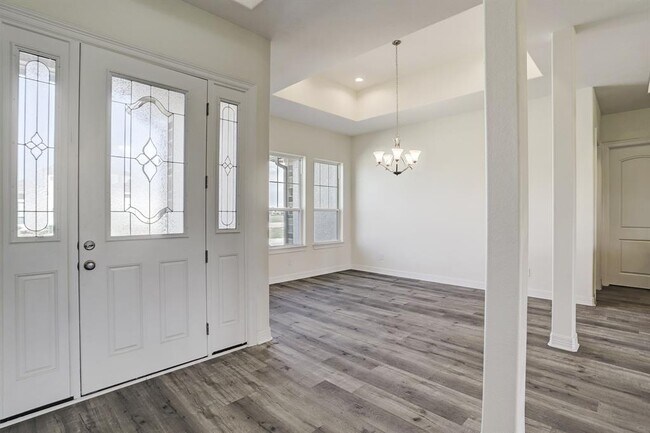 Foto del edificio - 325 Twin Timbers Ln