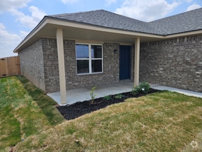Building Photo - 10501 Admire St