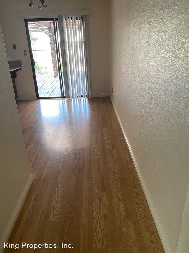 Building Photo - 2 br, 2 bath House - 3313 Monterey Avenue
