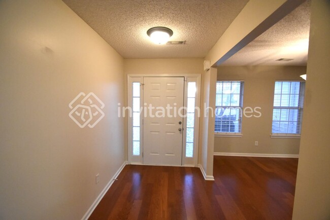 Building Photo - 849 Summit Park Trl