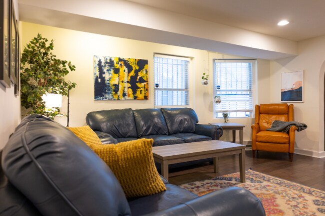 Foto del edificio - 1519 Park Rd NW