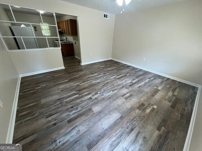 Building Photo - 4139 Elizabeth Park Ct