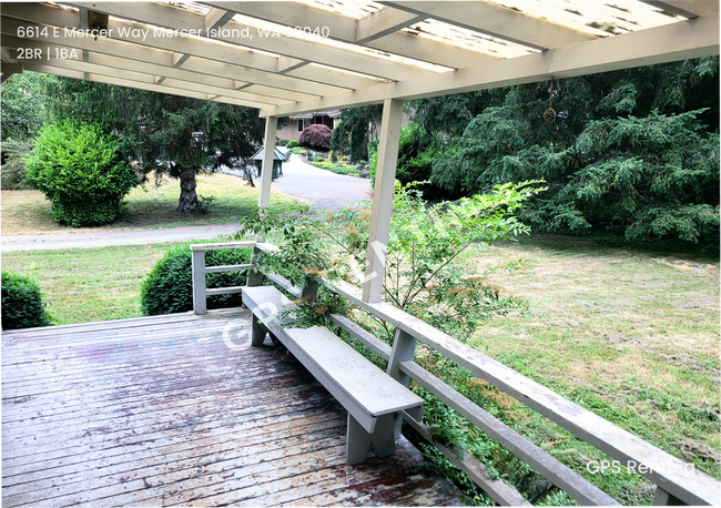Building Photo - Rare Mercer Island Retreat – Available Now!