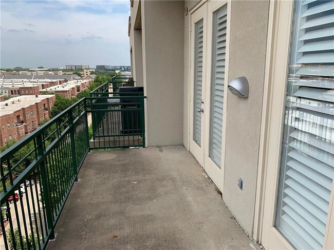 Building Photo - 5055 Addison Cir
