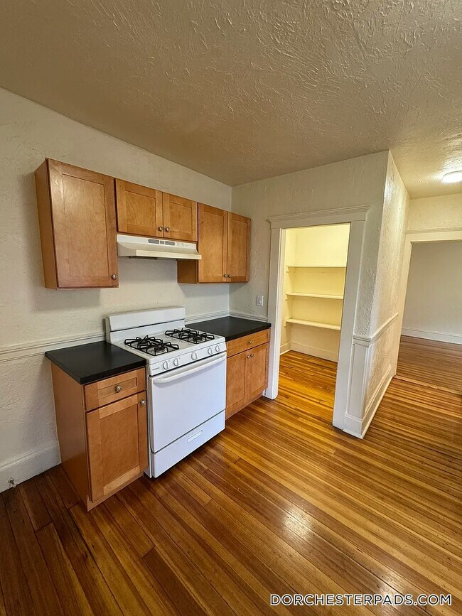 Building Photo - 20 Fairmount St