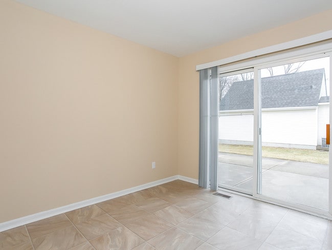 Building Photo - 8827 Woolstone Ct