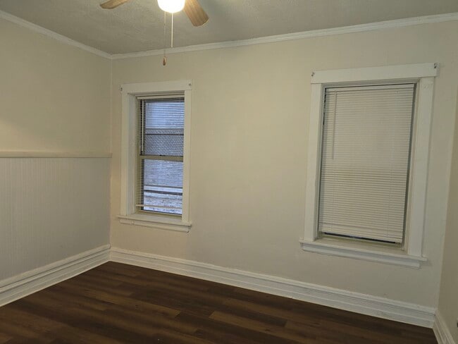 Building Photo - 2317 W Marquette Rd