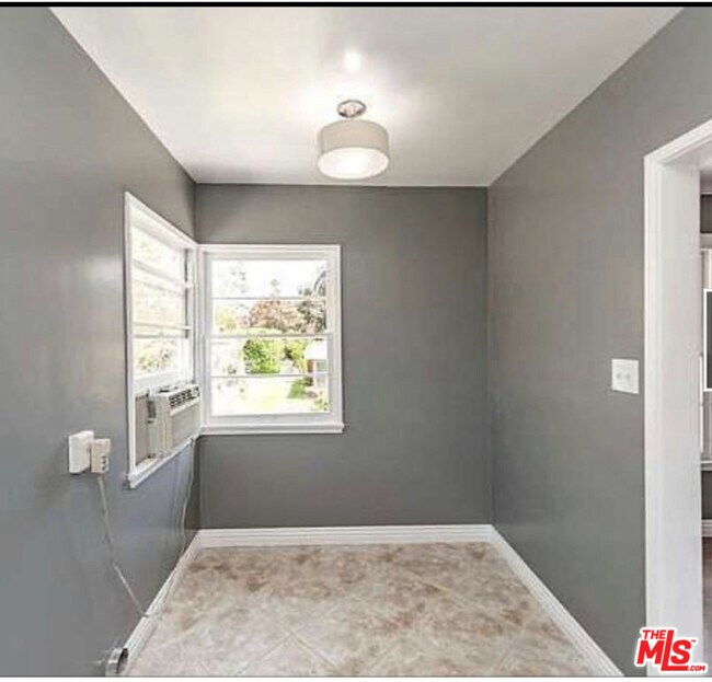 Foto del edificio - 852 11th St