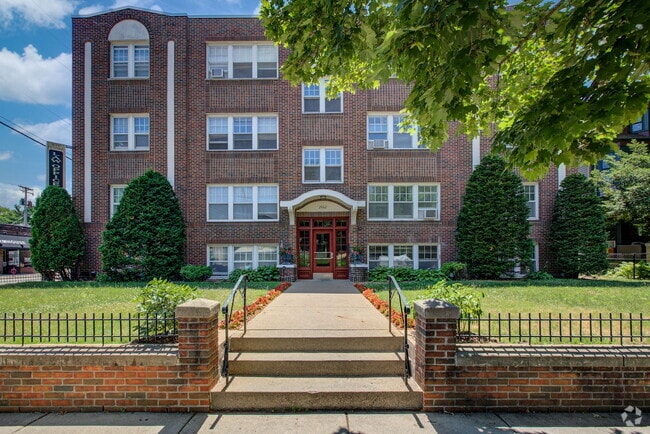 Building Photo - Clemar Apartments