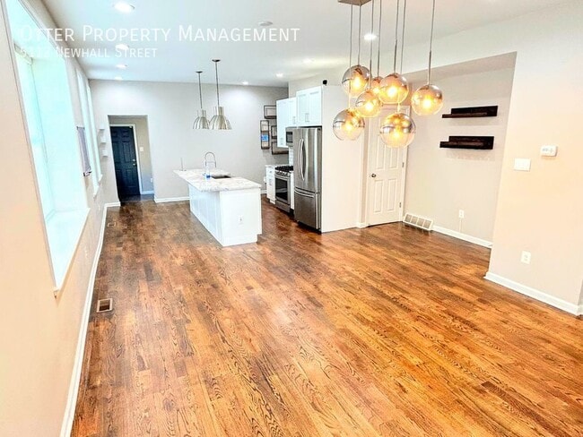 Building Photo - 5BR/3BA Recently Remodeled Home in Histori...