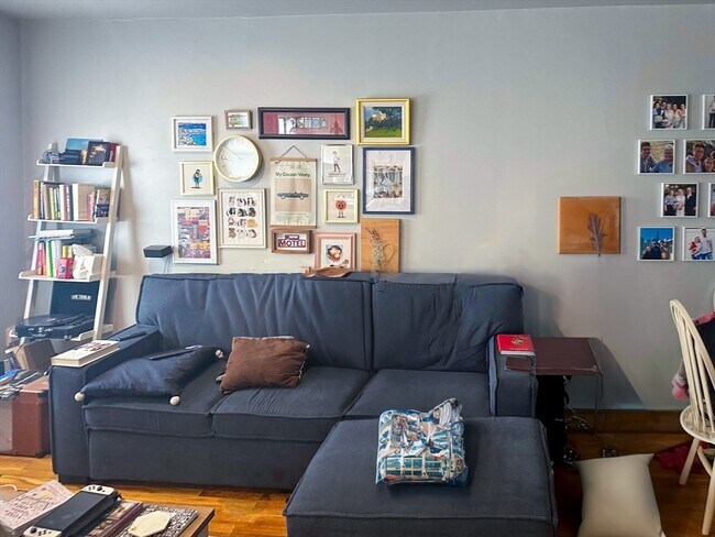 Foto del edificio - 122 W 9th St