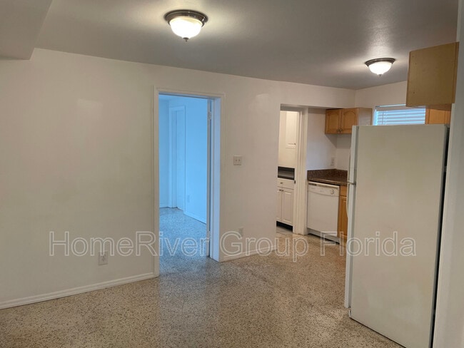 Building Photo - 10476 120th Terrace N