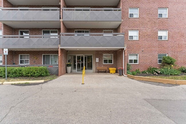 Photo du bâtiment - Parkview Heights Apartments