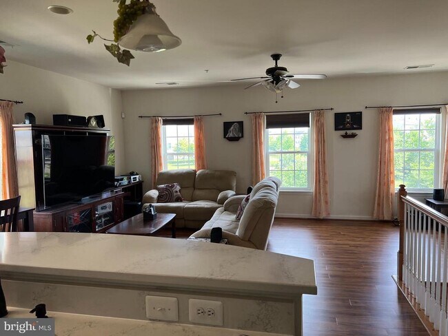 Foto del edificio - 25317 Patriot Terrace