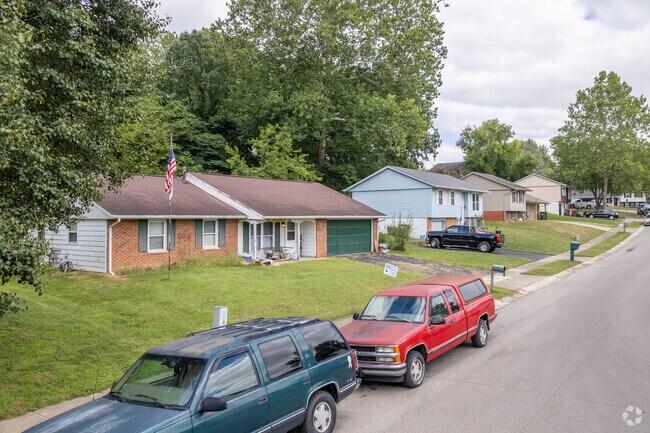Sidewalks line most streets in Franklin.